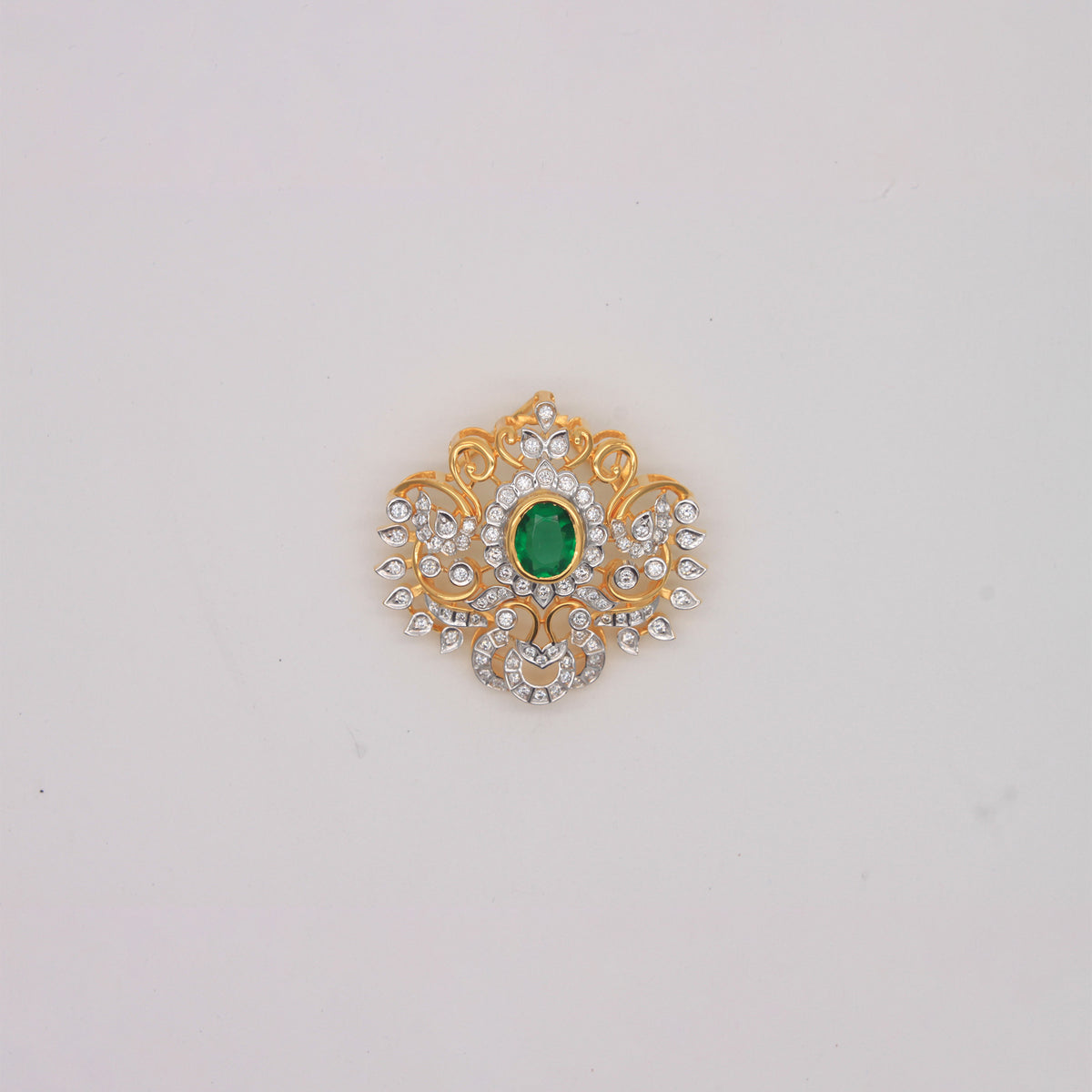 Tradition Gold Pendant