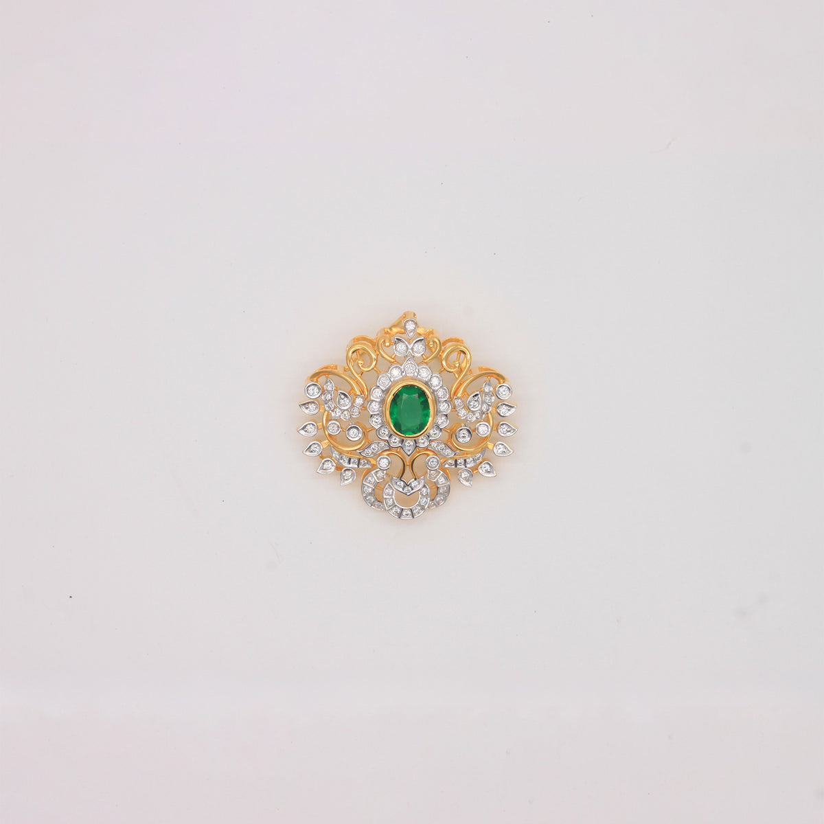 Tradition Gold Pendant